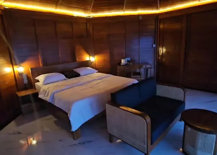 Adelisca Glamping, Cafe And *