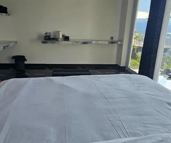 Adelisca Glamping, Cafe And