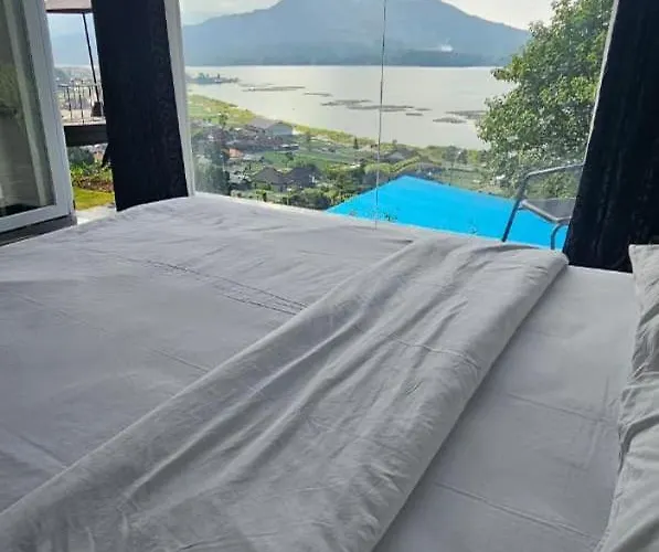 Camping Adelisca Glamping, Cafe And *